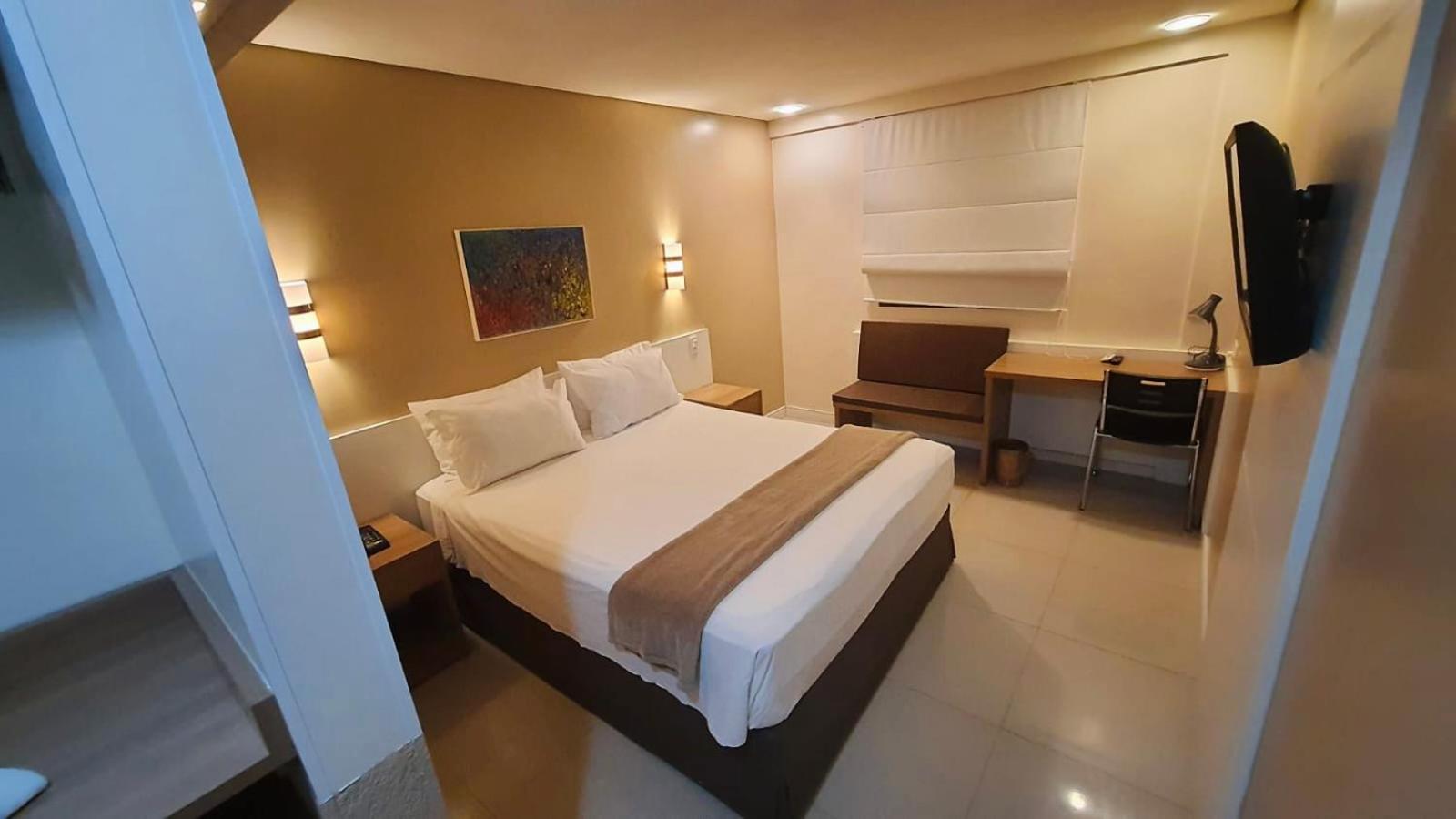 Hotel Thomasi Express Maringá Exteriör bild