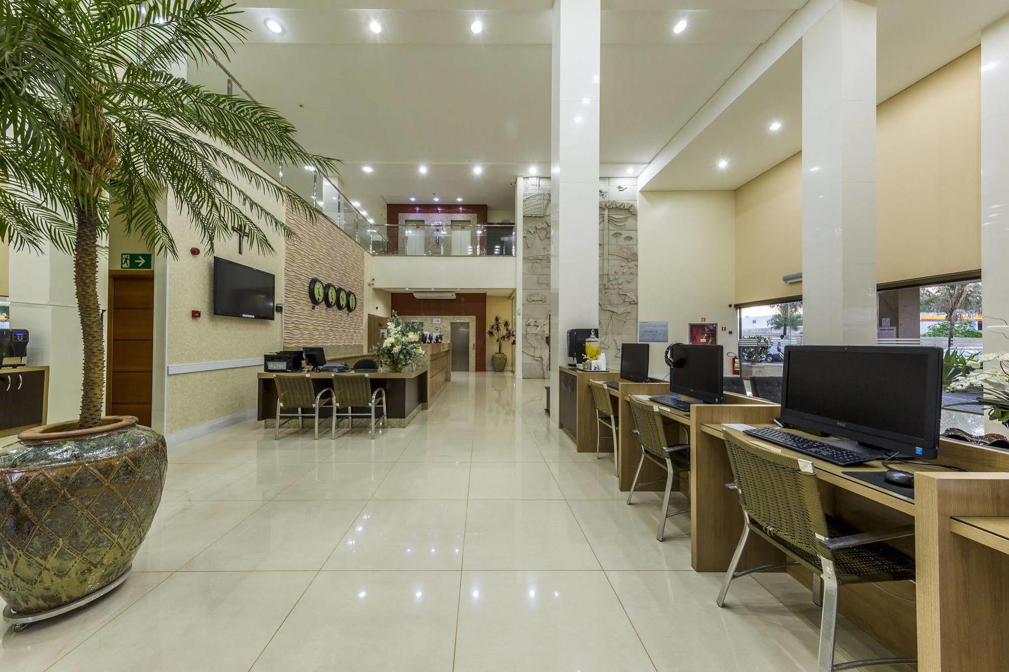 Hotel Thomasi Express Maringá Exteriör bild